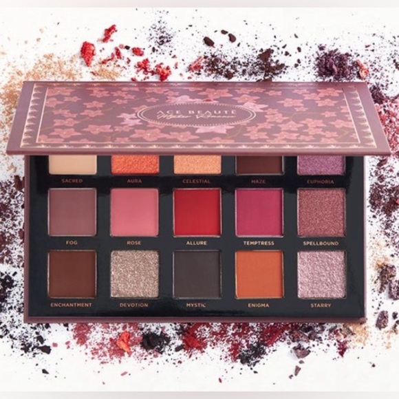 ACE BEAUTÉ‎ Mystic Romance Eyeshadow Palette New In Box - Picture 1 of 3